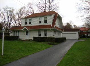 719 Glacier Heights Rd, Youngstown, OH