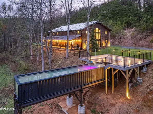 1293 Laurel Lick Rd, Sevierville, TN 37862