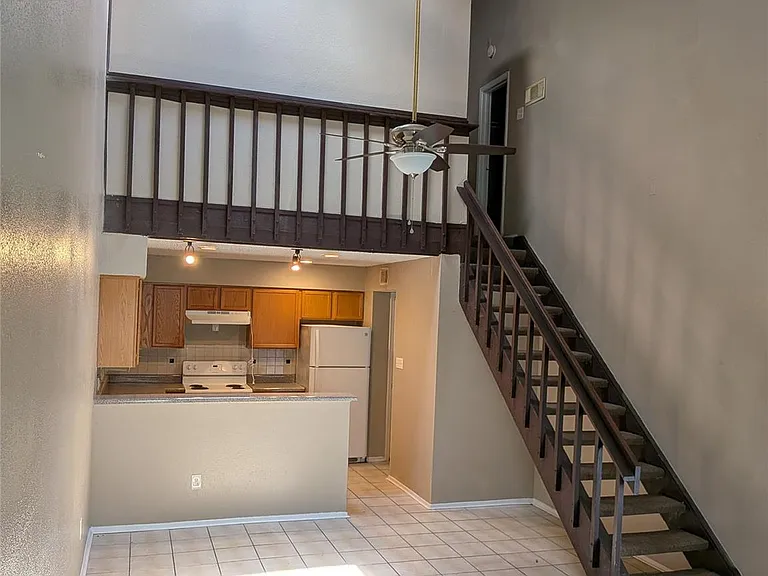 12214 Bob White Dr #122 — Photo 5