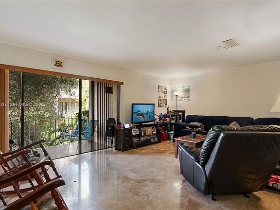2nd image of 9371 Fontainebleau Blvd APT I204