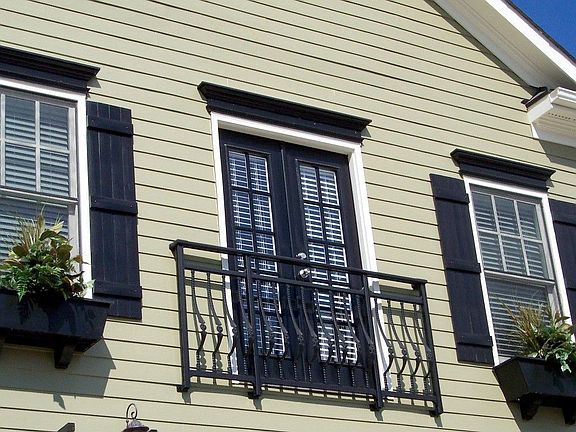 Lots of architectural interest