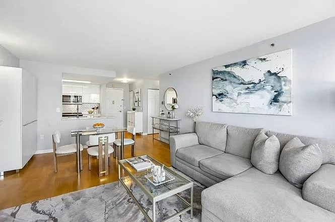 20 2nd St #104