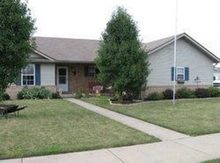 1322 Pin Oak Ct, Martinsville, IN 46151