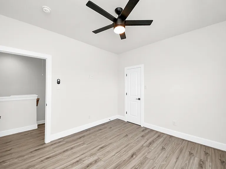 3829B Mainer St — Photo 39