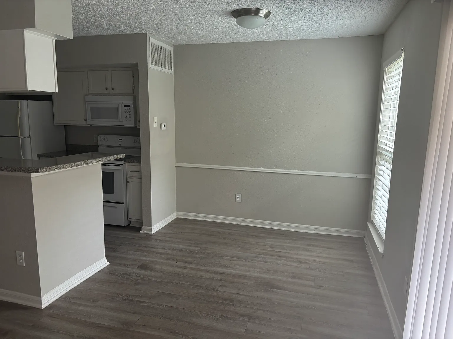 1 bed, 789 sqft, $1,100 — Photo 3