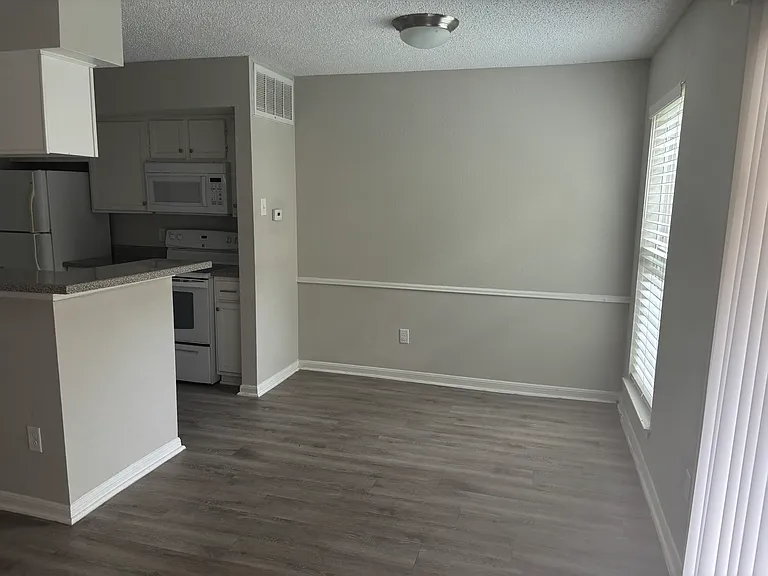 2120 El Paseo St #2205 — Photo 3