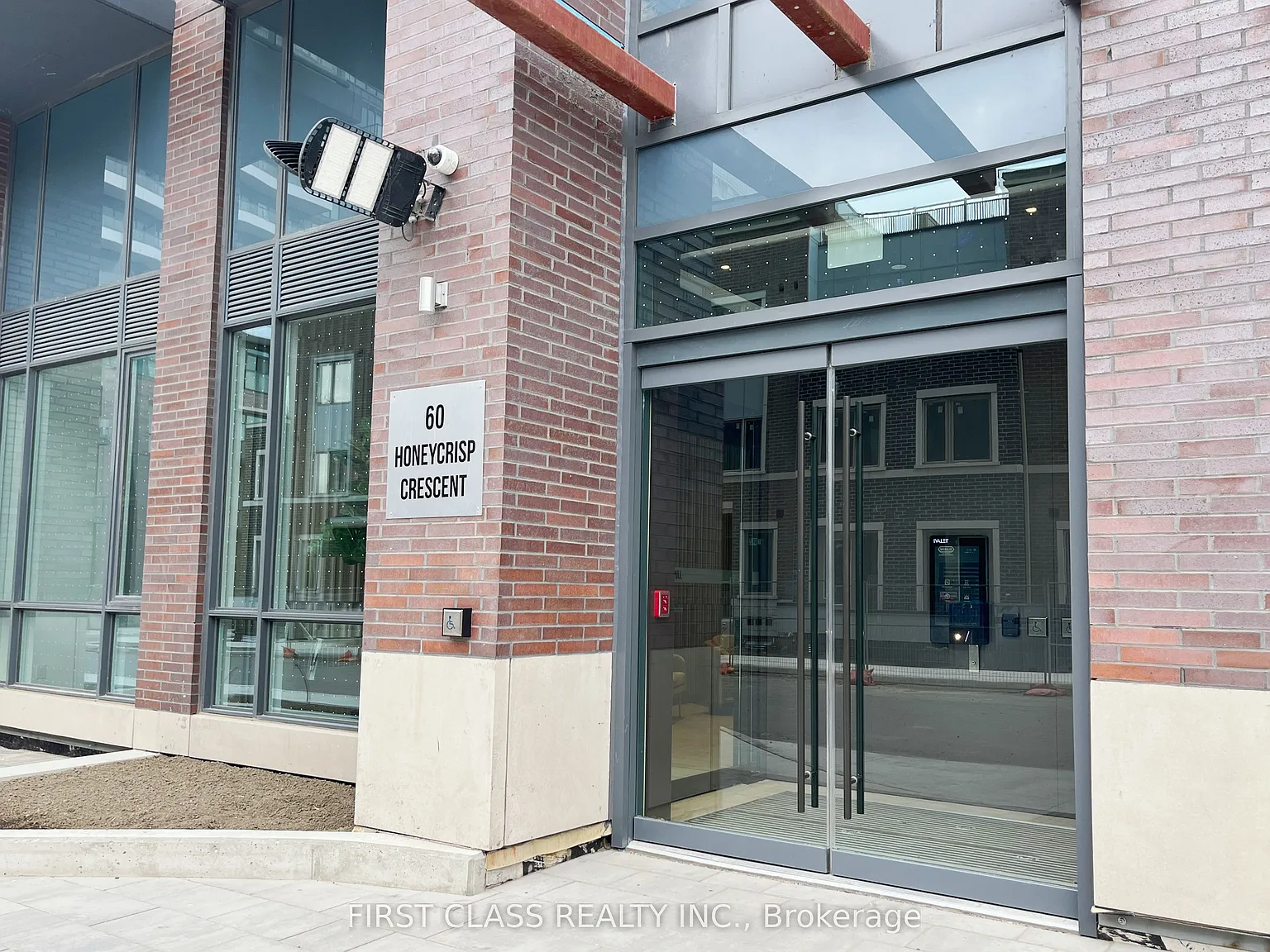 1 bed, $2,250 — Photo 2
