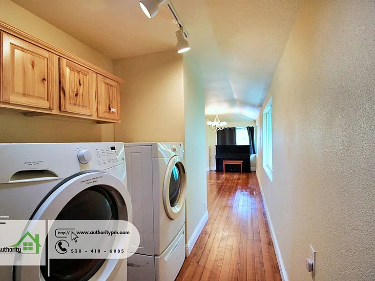 2391 Placer St #C — Photo 7
