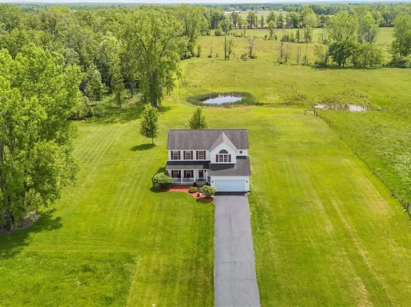 12447 Lesswing Rd, Alden, NY 14004