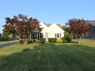 908 N Greece Rd, Rochester, NY 14626