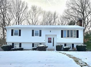 10 Butternut Dr, Coventry, RI 02816