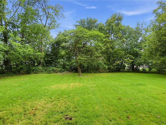 4th image of 5228 Woodson Rd