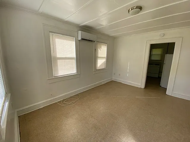 1 bed, 700 sqft, $895 — Photo 3