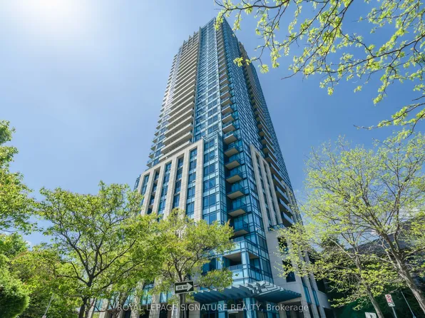 181 Wynford Dr #2607, Toronto, ON M3C 0C6