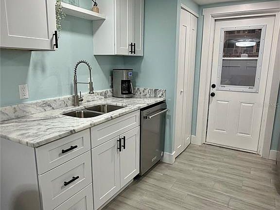 3rd image of 14062 Palm St #2