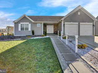 129 Nantucket Dr, Reading, PA 19605