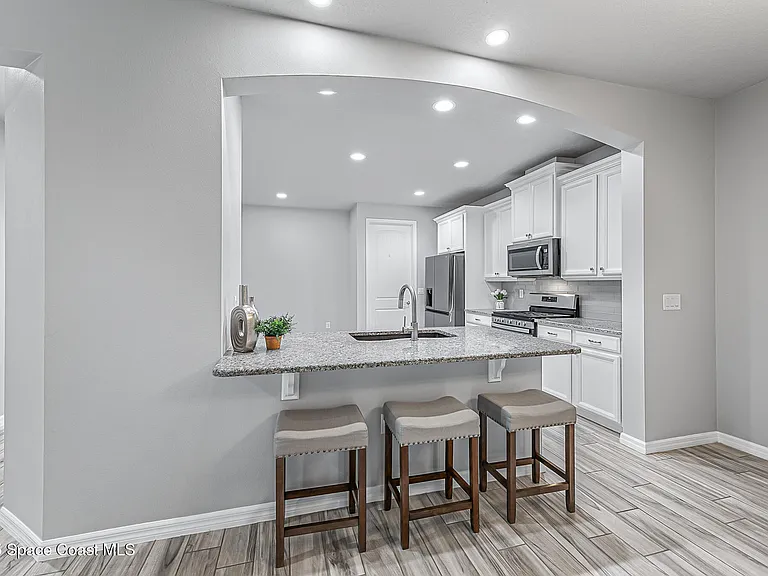 7544 Loren Cove Dr — Photo 31