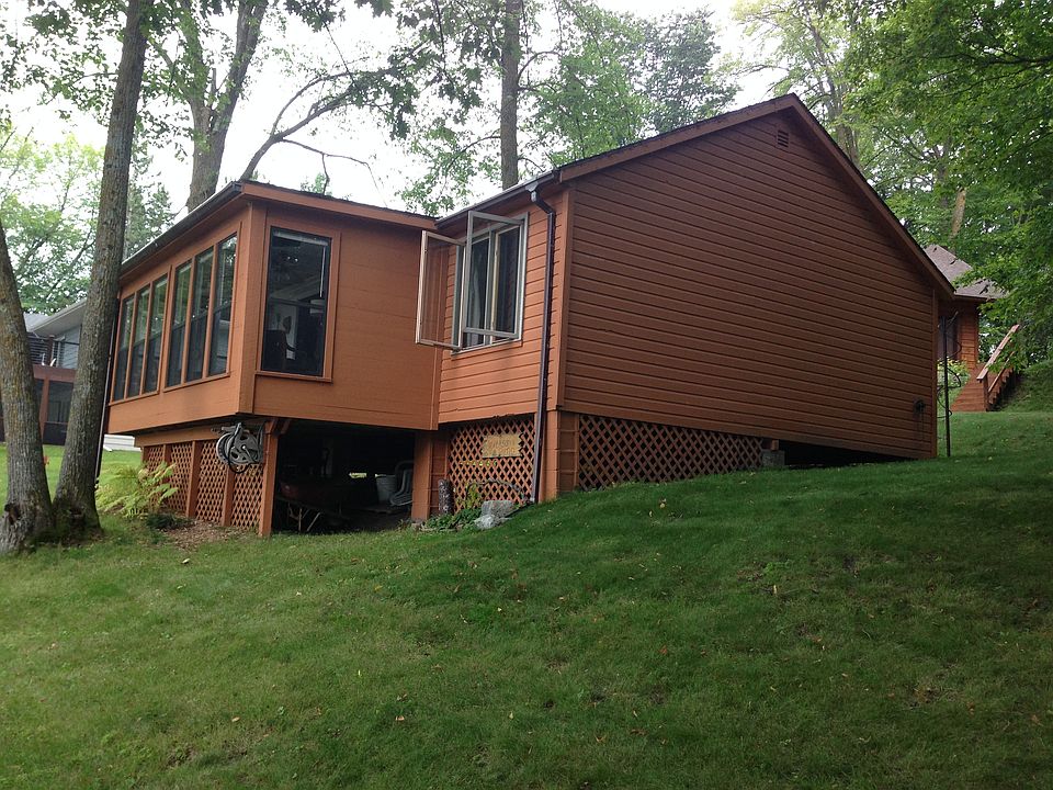 2nd image of 16871 N Eagle Lake Rd