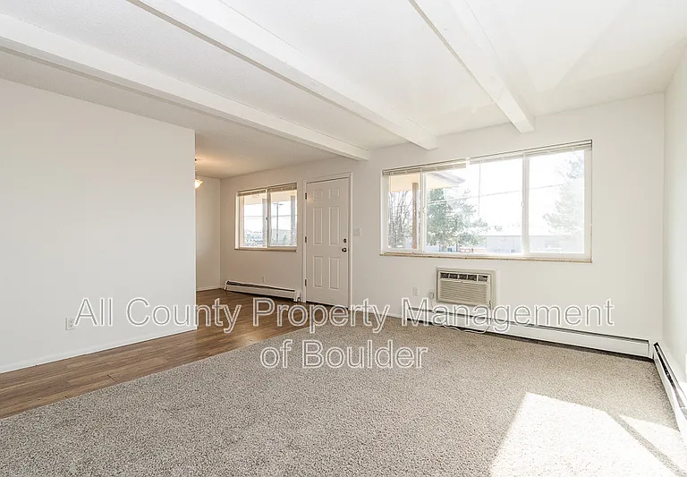 832 S Bowen St #A — Photo 5