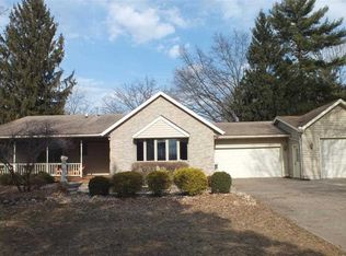 18845 Wells Ferry Rd, Bettendorf, IA 52722