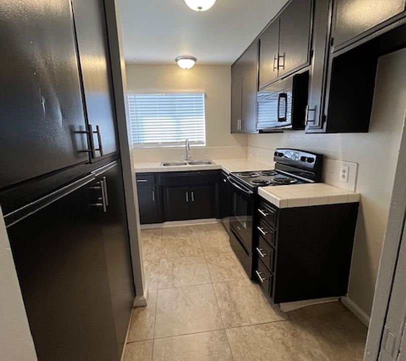 1st image of 4435-4465 Parker Ave #4445