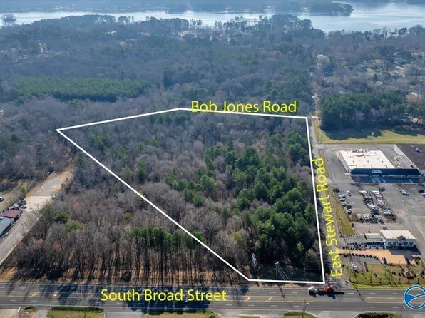 2024 Bob Jones Rd, Scottsboro, AL 35769