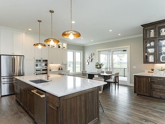 4th image of 2764 Scenic Point Dr SW