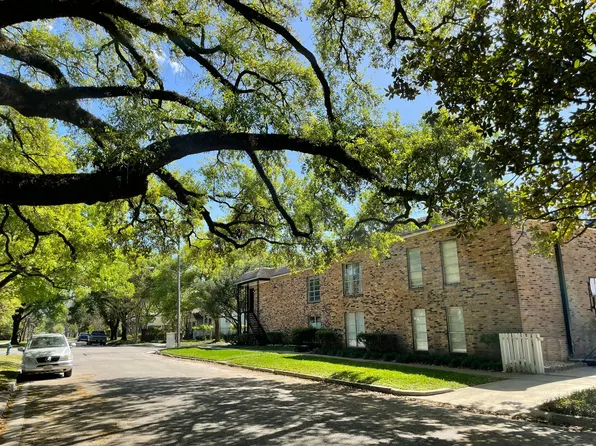 121 E 12th St APT 3, Houston, TX 77008