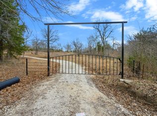 20 E 2010th Rd, Hugo, OK 74743