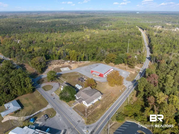 9411 Hurricane Rd, Bay Minette, AL 36507