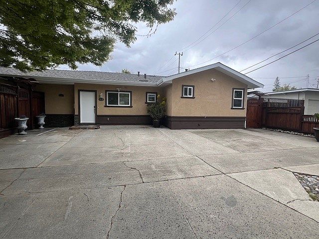 1st image of 2280 Samaritan Dr Unit 2