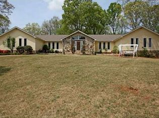 3330 Westbrook Rd, Suwanee, GA 30024