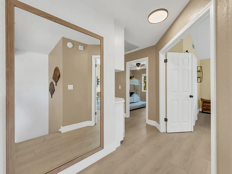 8024 Caymus Dr — Photo 36
