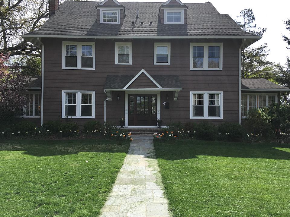 Upscale neighborhood.