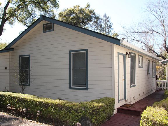 Back of the house, with bed room windows