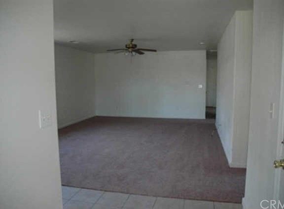4th image of 2236 N Beachwood Dr