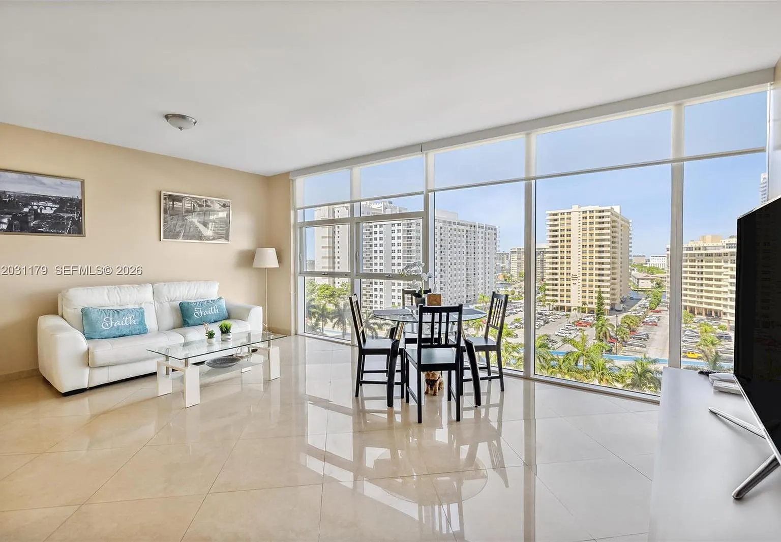 Beach Club Two Condo — Photo 4