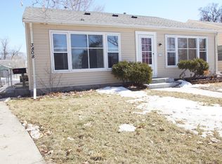 3808 Regent Ave N, Robbinsdale, MN 55422
