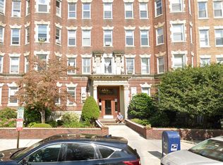 125 Park Dr APT 2, Boston, MA 02215