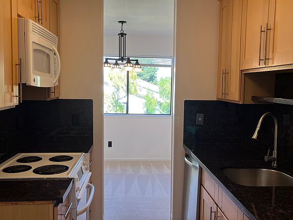4th image of 777 San Antonio Rd APT 44