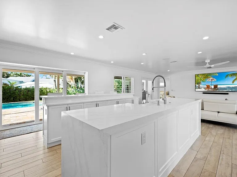 48 Ocean Dr — Photo 13