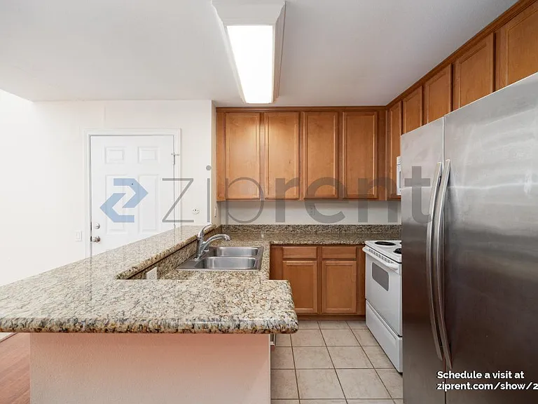 3454 Castle Glen Dr #226 — Photo 2