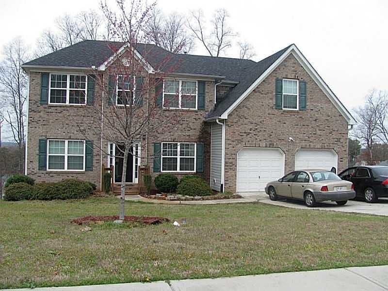 2nd image of 1758 Dees Dr