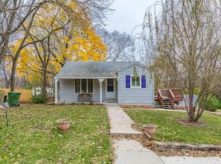 4334 NE Kelsey Rd, Kansas City, MO 64116