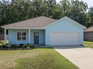 120 Thaxton Hills Dr, Thaxton, MS 38871