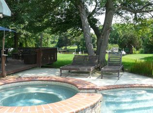 327 Five Farms Dr, Stevensville, MD