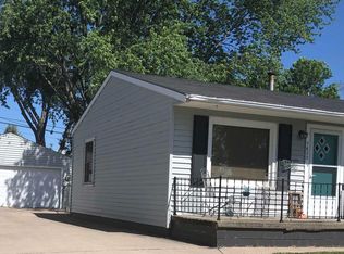 7623 S 41st Ave, Bellevue, NE 68147