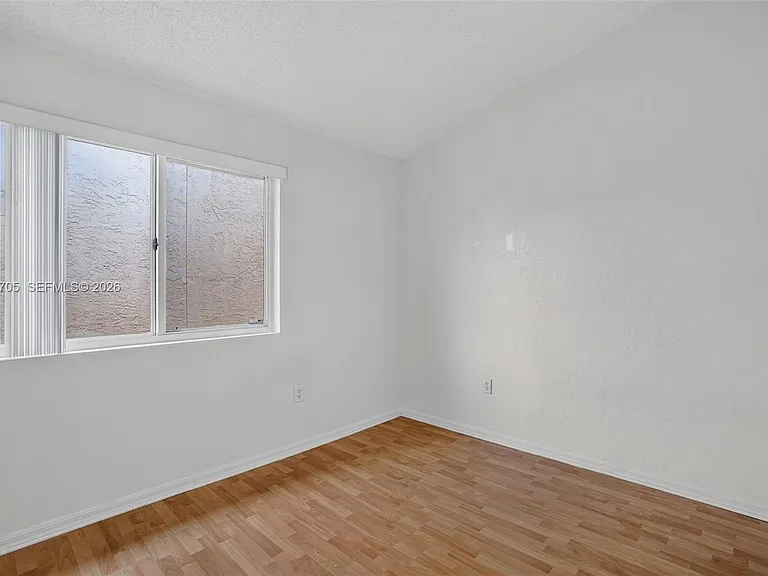 6225 Kendale Lakes Cir #253 — Photo 25