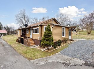 318 Oak Rd, Bristol, TN 37620