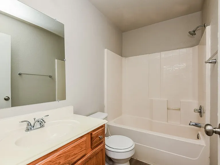 1528 Pine Ln — Photo 18